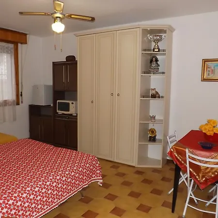 Casa Di Leo *