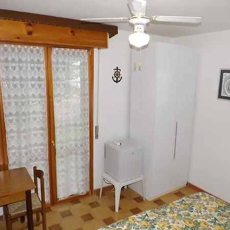 Casa Di Leo Nocleg ze śniadaniem *